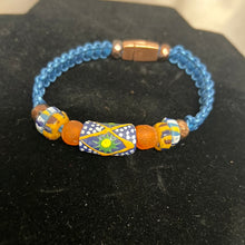 Load image into Gallery viewer, African trade beaded macrame bracelet