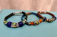 Load image into Gallery viewer, African trade beaded macrame bracelet