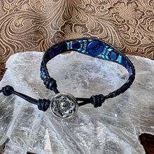 Load image into Gallery viewer, Bluebird beaded bracelet