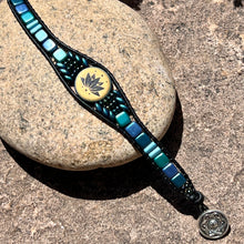 Load image into Gallery viewer, Blue lotus blossom bracelet
