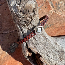 Load image into Gallery viewer, Flat braided leather bracelet - brown