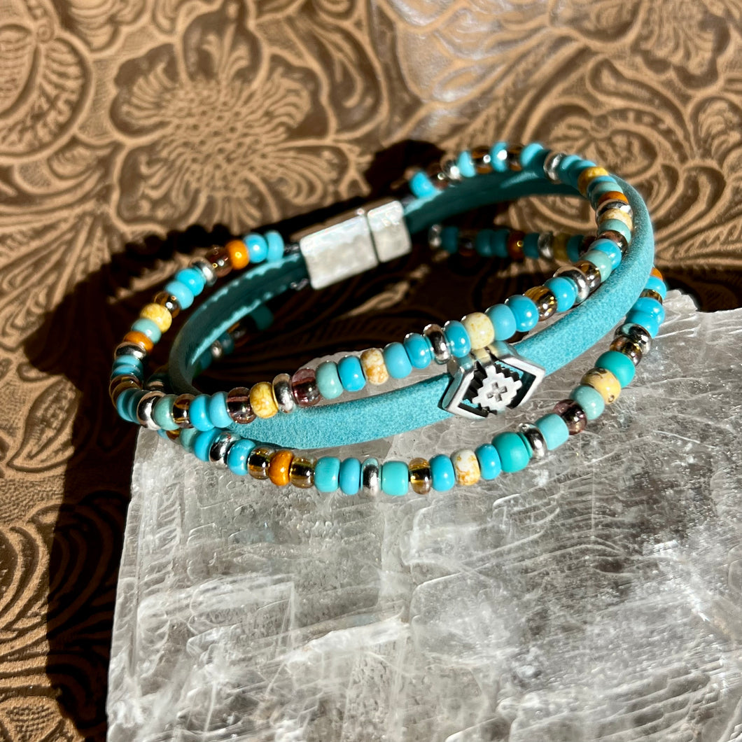 Boho beaded braided leather bracelet - turquoise